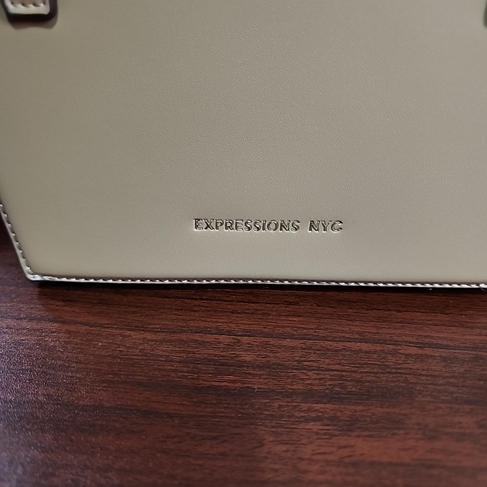 Express NYC Brand new bucket bag - Picture 13 of 13